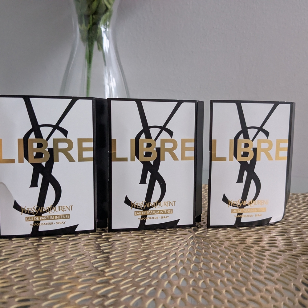 Yves Saint Laurent Libre Intense Samples